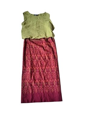 Patterned Cranberry Maxi Wrap Skirt with Warm Accents - Unbranded